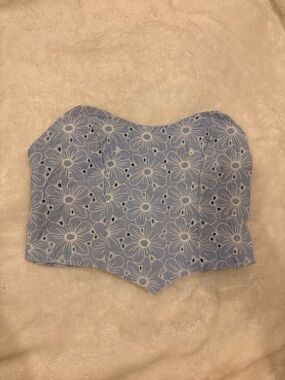 SHEIN Light Blue Floral Eyelet Strapless Cropped Bustier